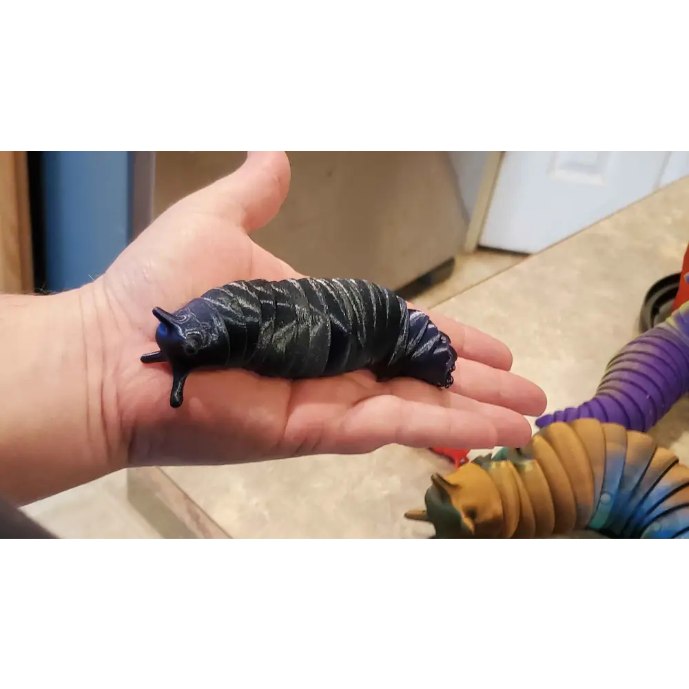 3D Printed Articulated Fidget Slug
