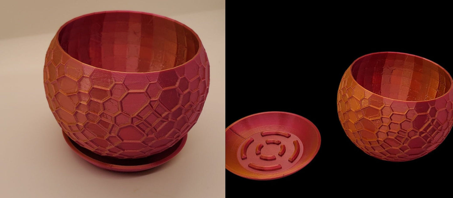 Indoor Webed Planter Pot with Drainage 3D Printed